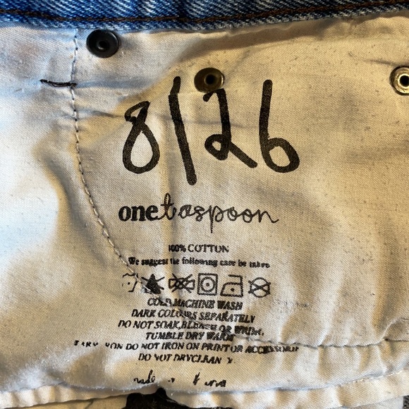 One Teaspoon Jean Shorts - Picture 3 of 5